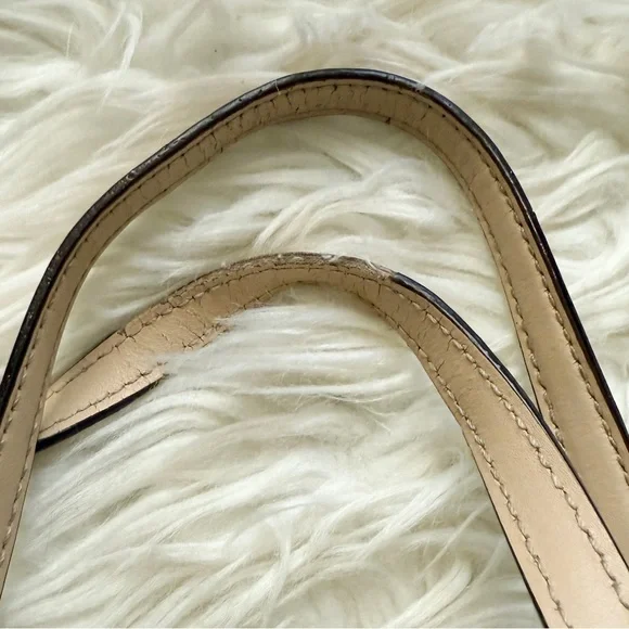 Micheal Kors Tan Leather Tote Medium Size Purse - Picture 5 of 10